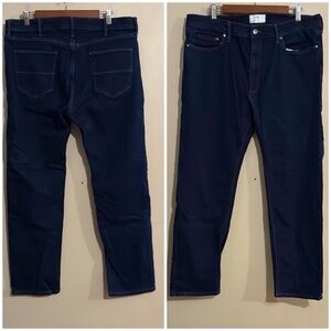 M&S Men's Straight Fit Classic Blue Jeans 
Size 38/31 NWOT
